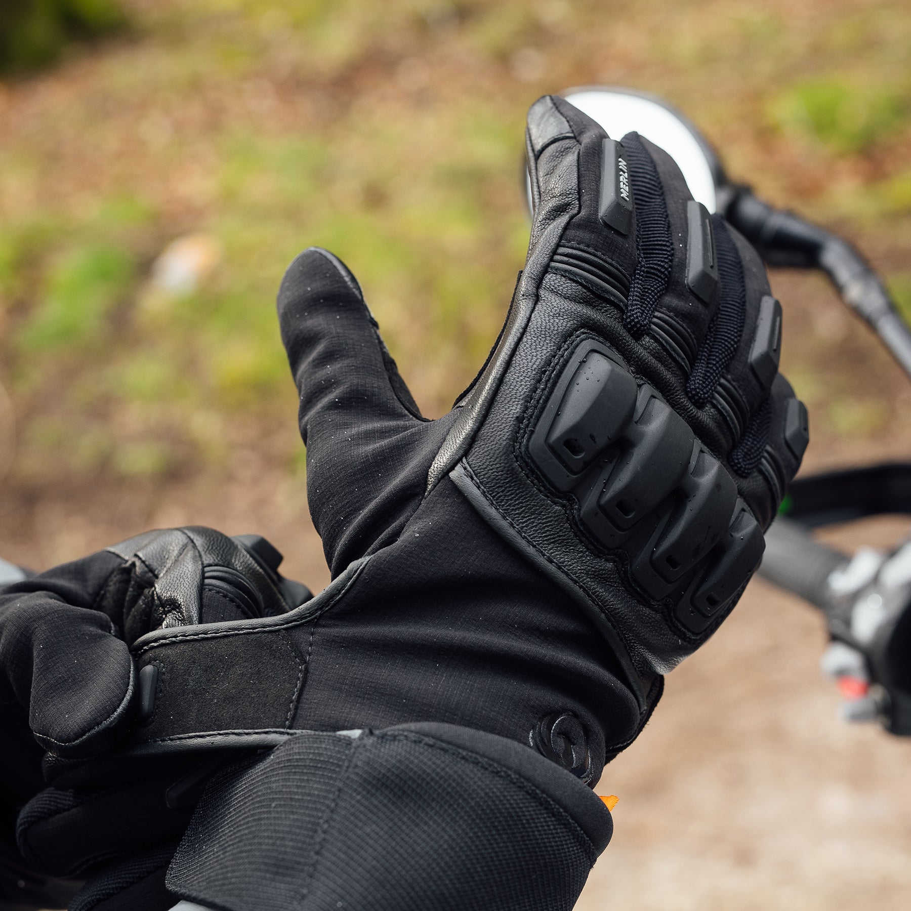 Jura All Season D3O Hydro Glove