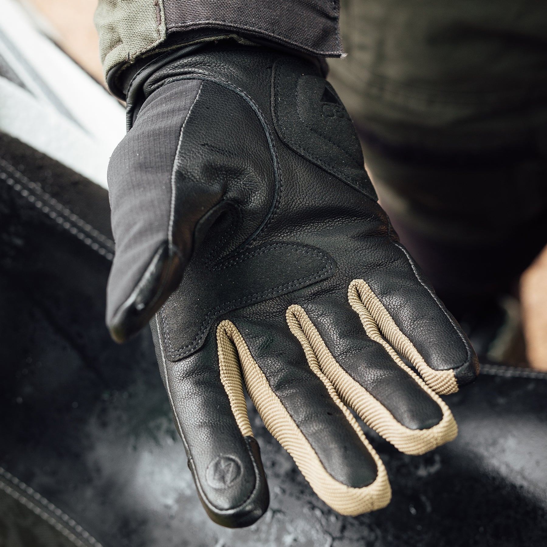 Jura All Season D3O Hydro Glove